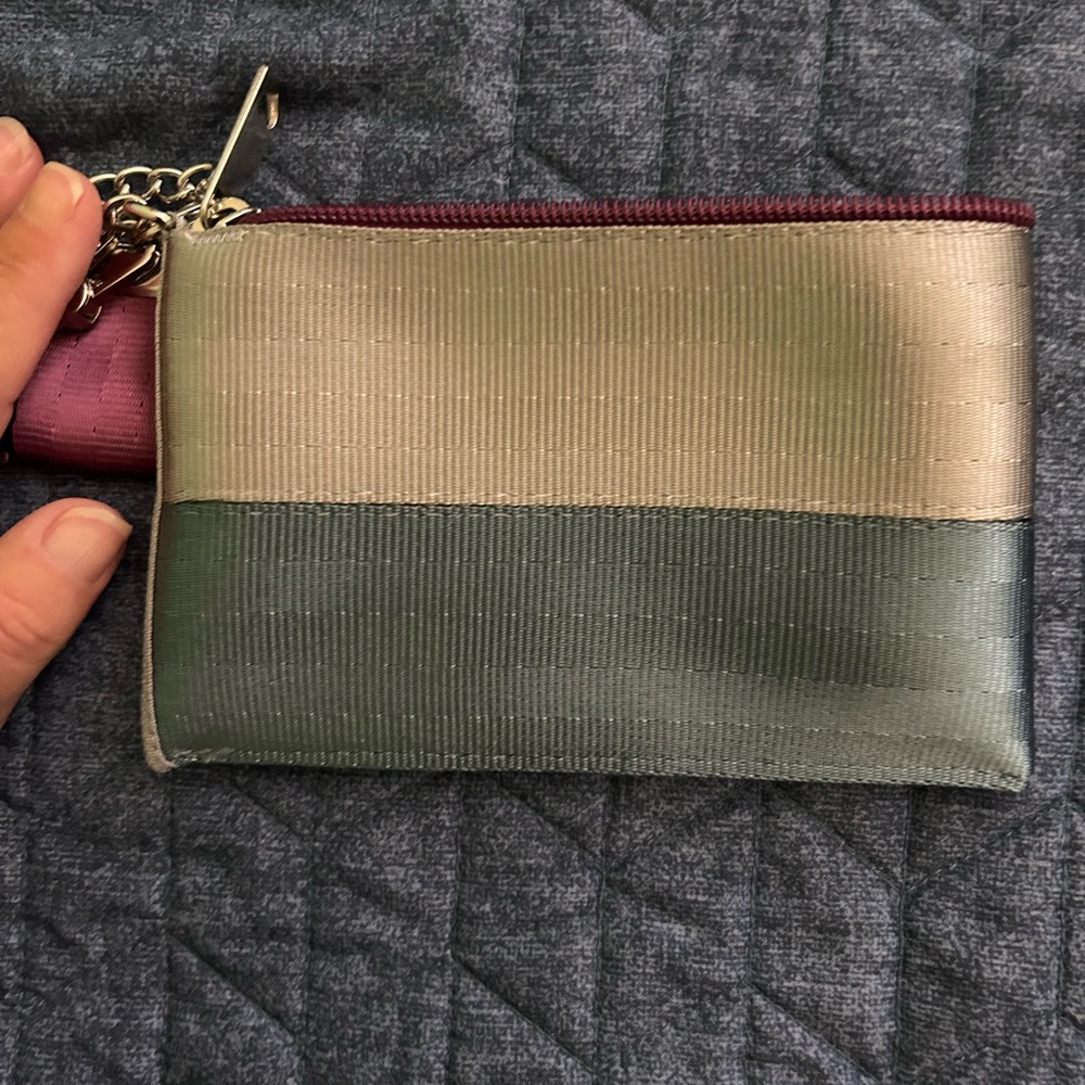 Harvey seatbelt coin purse skating addition